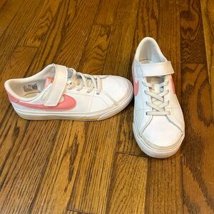 Girls size 2Y Nike shoes. Worn one time.